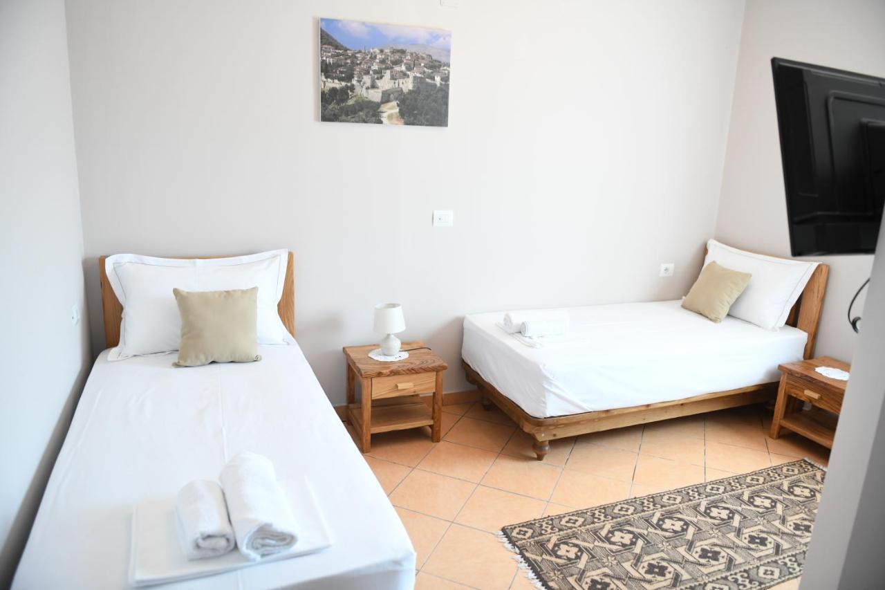 Guesthouse Leo Berat Ngoại thất bức ảnh