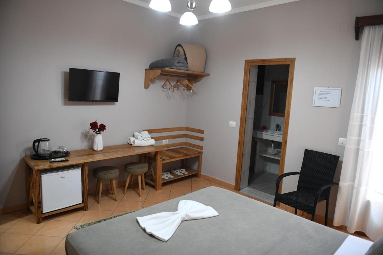 Guesthouse Leo Berat Ngoại thất bức ảnh