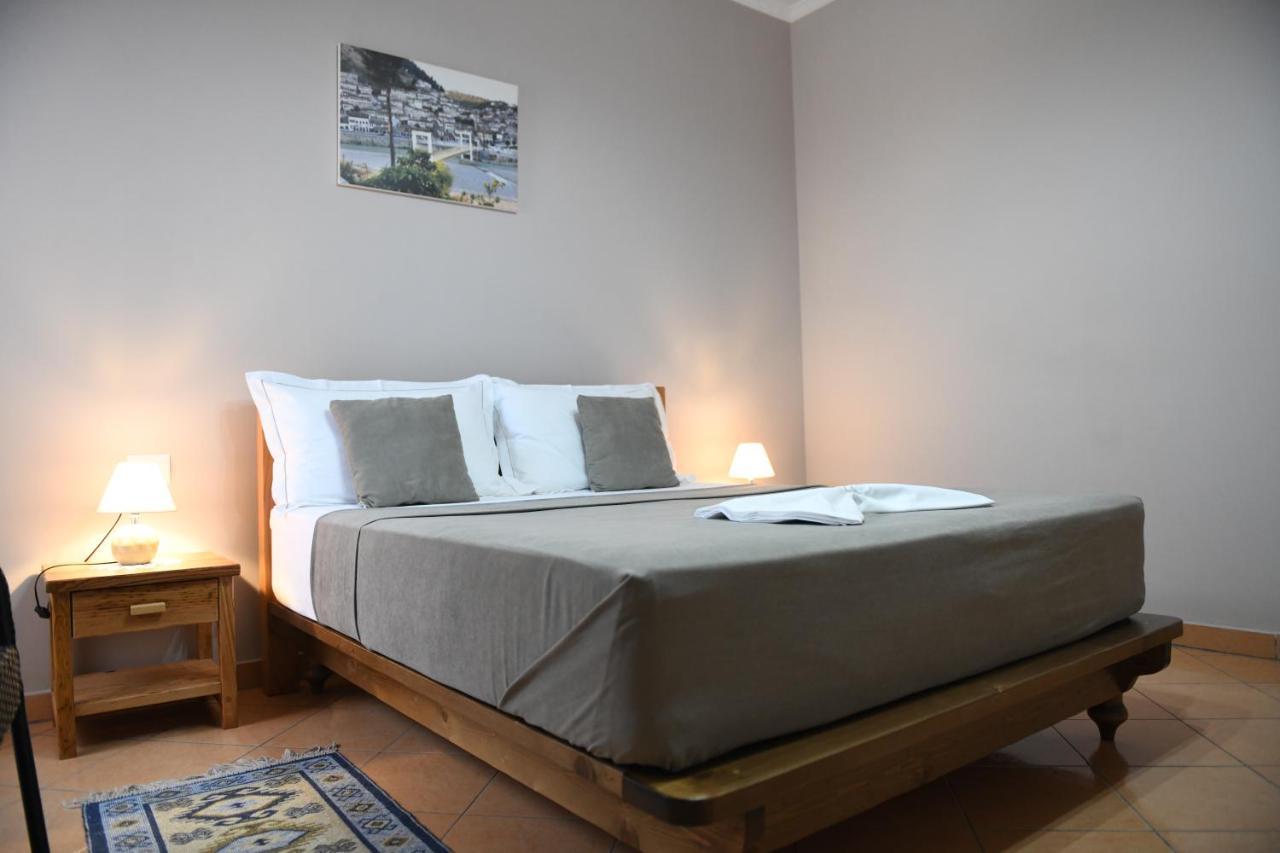 Guesthouse Leo Berat Ngoại thất bức ảnh