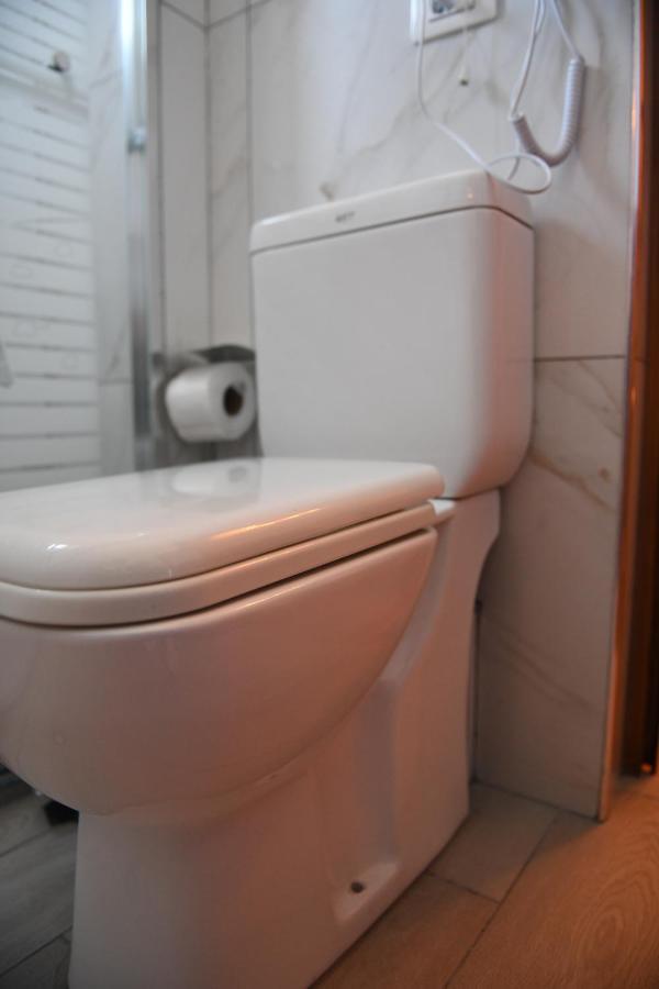 Guesthouse Leo Berat Ngoại thất bức ảnh