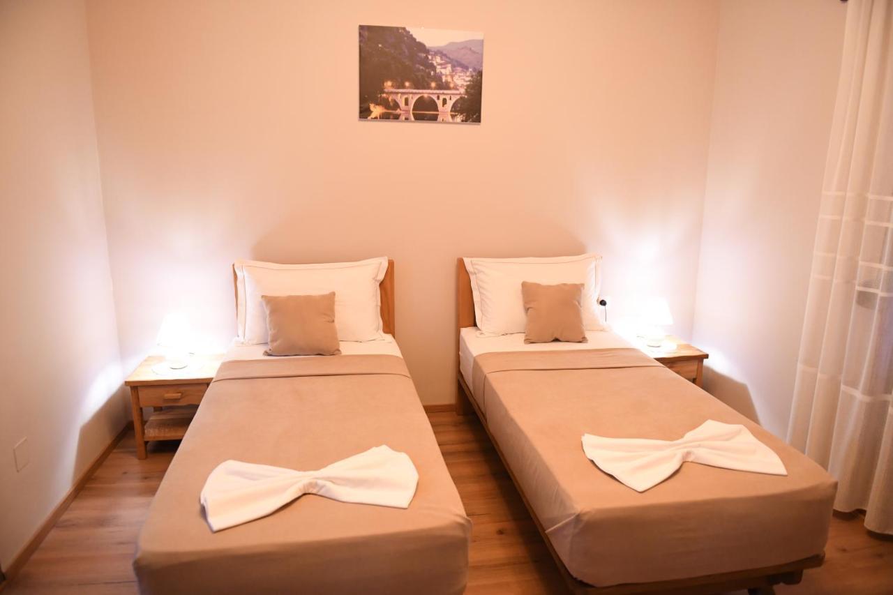 Guesthouse Leo Berat Ngoại thất bức ảnh
